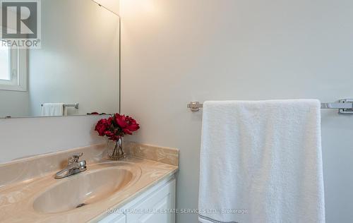 1084 Fairbanks Place, Oakville, ON - Indoor Photo Showing Bathroom