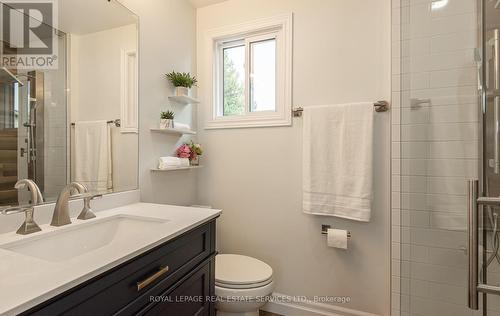 1084 Fairbanks Place, Oakville, ON - Indoor Photo Showing Bathroom