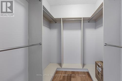 1403 - 900 Yonge Street, Toronto, ON - Indoor With Storage