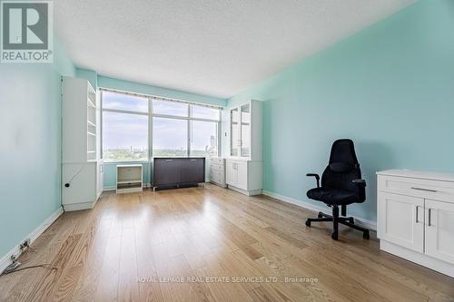 1403 - 900 Yonge Street, Toronto, ON - Indoor