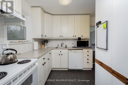 378 Prince Edward Drive N, Toronto, ON - Indoor Photo Showing Kitchen