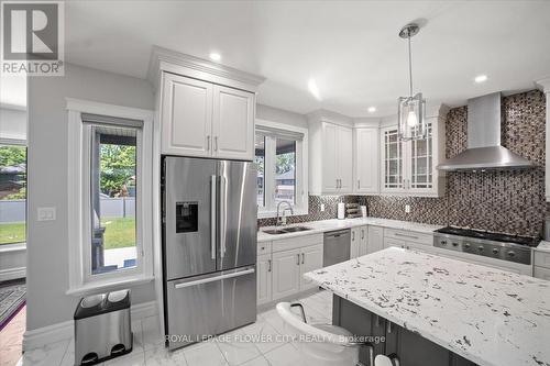 356 Benjamin Street, Lakeshore, ON - Indoor Photo Showing Kitchen With Double Sink With Upgraded Kitchen