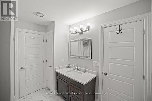 356 Benjamin Street, Lakeshore, ON - Indoor Photo Showing Bathroom