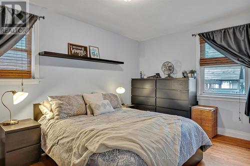 683 Bellaire Street, Peterborough, ON - Indoor Photo Showing Bedroom