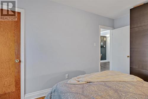 683 Bellaire Street, Peterborough, ON - Indoor Photo Showing Bedroom