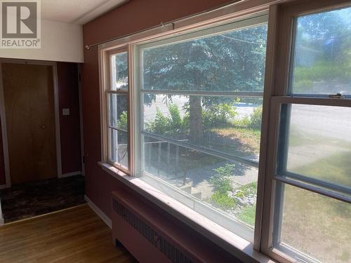 610 Ibbitson Street, Creston, BC - Indoor Photo Showing Other Room