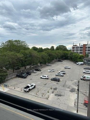 510-1190 Dundas St E, Toronto, ON - Outdoor With View