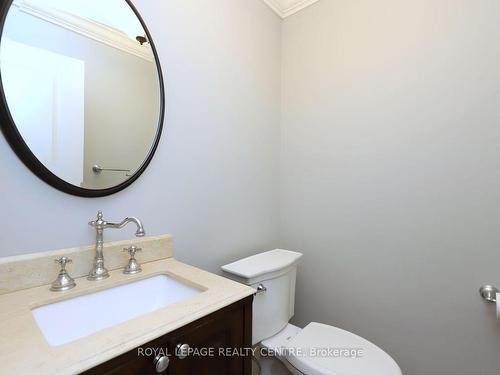 2577 Burnford Tr, Mississauga, ON - Indoor Photo Showing Bathroom