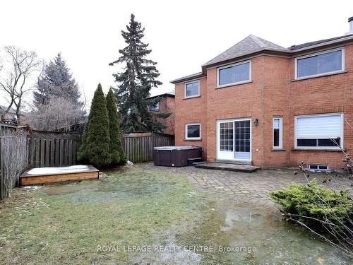 2577 Burnford Tr, Mississauga, ON - Outdoor With Exterior