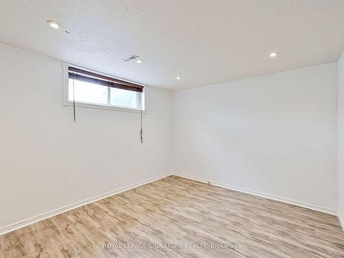 1195 Chada Ave, Mississauga, ON - Indoor Photo Showing Other Room