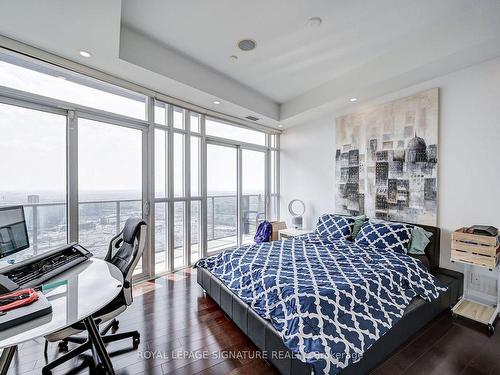 5501-60 Absolute Ave, Mississauga, ON - Indoor Photo Showing Bedroom