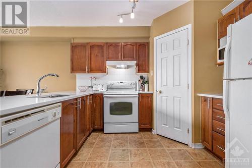 1544 Demeter Street, Ottawa, ON - Indoor Photo Showing Kitchen