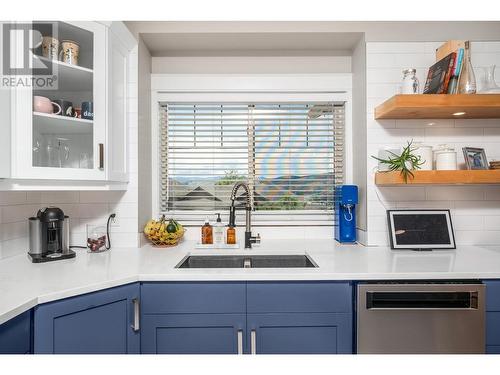 1039 Mt Ida Drive, Vernon, BC - Indoor Photo Showing Kitchen With Double Sink With Upgraded Kitchen