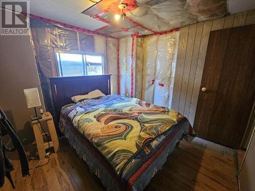 2207 Vernon Road, Quesnel, BC - Indoor Photo Showing Bedroom