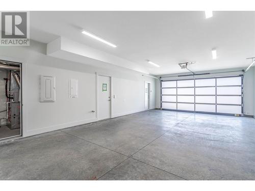 1473 Tower Ranch Drive, Kelowna, BC - Indoor Photo Showing Garage