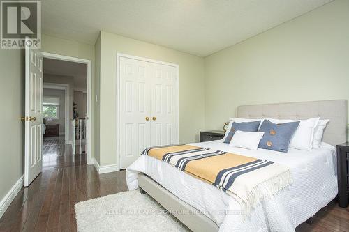 1531 Stancombe Crescent, Mississauga, ON - Indoor Photo Showing Bedroom