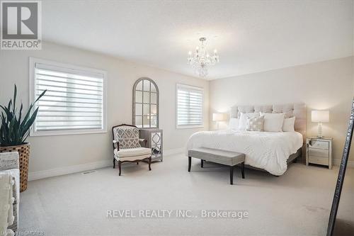 4666 Mcleod Road, Burlington, ON - Indoor Photo Showing Bedroom