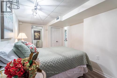 14 - 2230 Walker'S Line, Burlington, ON - Indoor Photo Showing Bedroom