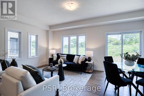 Lot 17 41 Queensbrook Crescent, Cambridge, ON - Indoor Photo Showing Other Room