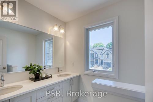 Lot 17 41 Queensbrook Crescent, Cambridge, ON - Indoor Photo Showing Bathroom