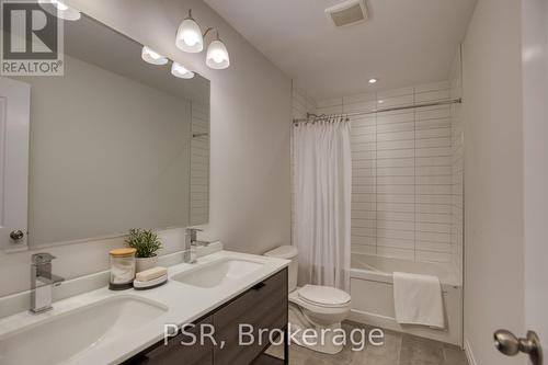 Lot 17 41 Queensbrook Crescent, Cambridge, ON - Indoor Photo Showing Bathroom