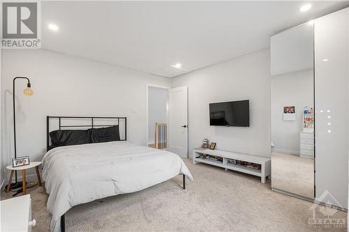 995 Fieldown Street, Ottawa, ON - Indoor Photo Showing Bedroom