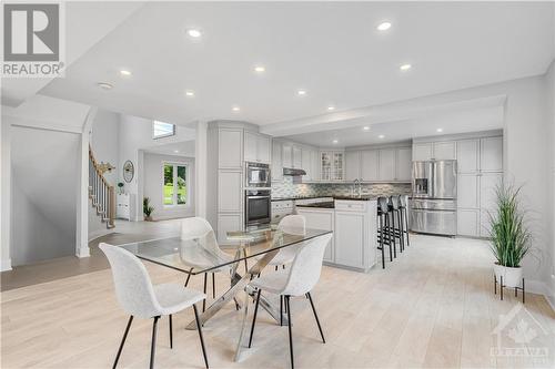 995 Fieldown Street, Ottawa, ON - Indoor Photo Showing Dining Room