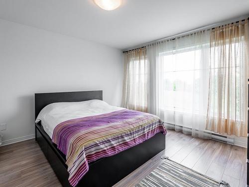 Master bedroom - 6-7300 Rue De Lunan, Brossard, QC - Indoor Photo Showing Bedroom