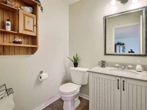 Powder room - 745 Rue Wilfrid-Pelletier, Boucherville, QC - Indoor Photo Showing Bathroom