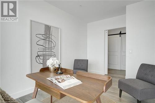 50 Grand Avenue S Unit# 1909, Cambridge, ON - Indoor Photo Showing Living Room