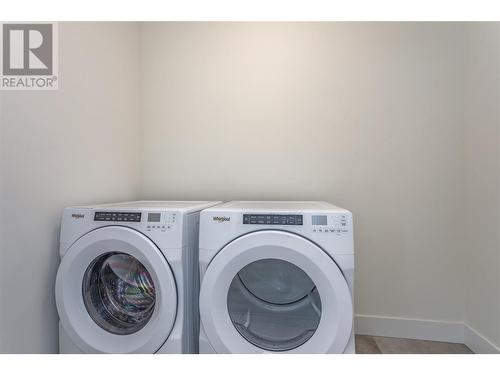 1408 Tower Ranch Drive, Kelowna, BC - Indoor Photo Showing Laundry Room