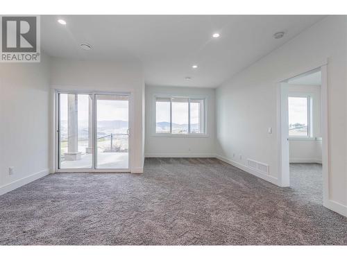 1408 Tower Ranch Drive, Kelowna, BC - Indoor Photo Showing Other Room