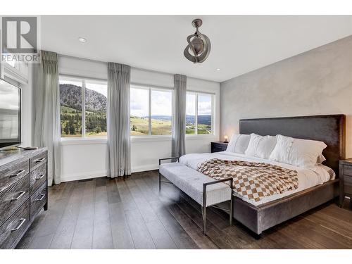 1130 Stockley Street, Kelowna, BC - Indoor Photo Showing Bedroom