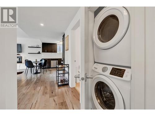 1130 Stockley Street, Kelowna, BC - Indoor Photo Showing Laundry Room
