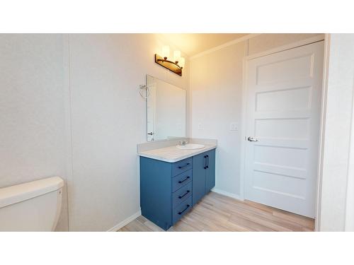 537 Steepleview Avenue, Cranbrook, BC - Indoor Photo Showing Bathroom