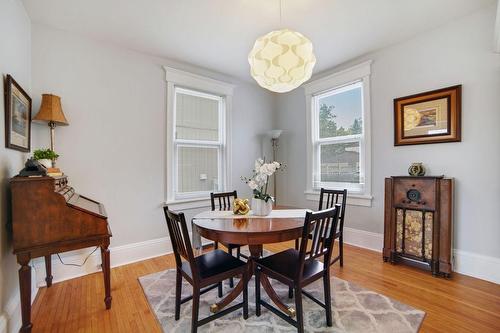 151 Orkney Street E, Caledonia, ON - Indoor Photo Showing Dining Room