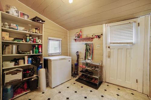 151 Orkney Street E, Caledonia, ON - Indoor Photo Showing Laundry Room