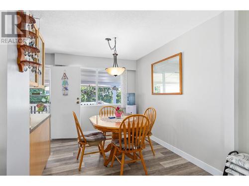 605 Girard Road, Kelowna, BC - Indoor Photo Showing Dining Room