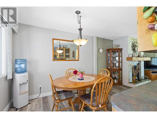 605 Girard Road, Kelowna, BC - Indoor Photo Showing Dining Room