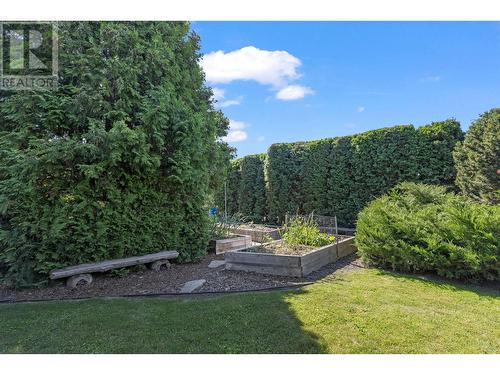 605 Girard Road, Kelowna, BC - Outdoor