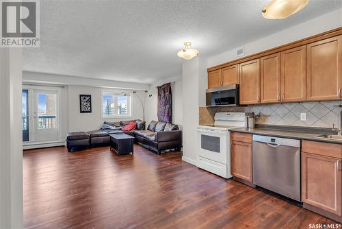 1004 405 5Th Avenue N, Saskatoon, SK - Indoor Photo Showing Kitchen