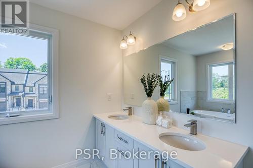 Lot 20 47 Queensbrook Crescent, Cambridge, ON - Indoor Photo Showing Bathroom