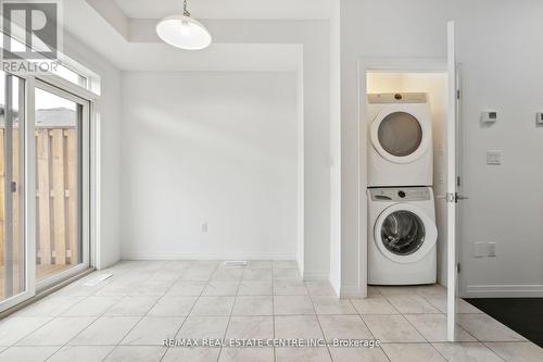 296 - 30 Times Square Boulevard, Hamilton (Stoney Creek Mountain), ON - Indoor Photo Showing Laundry Room