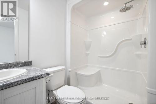 296 - 30 Times Square Boulevard, Hamilton (Stoney Creek Mountain), ON - Indoor Photo Showing Bathroom