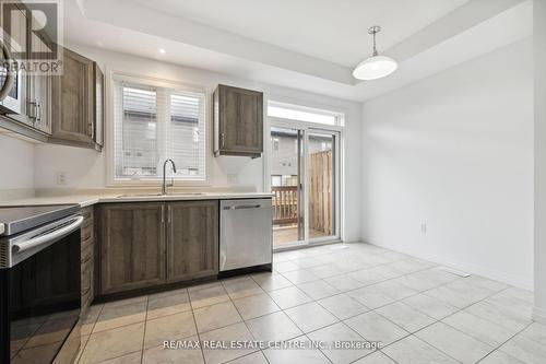 296 - 30 Times Square Boulevard, Hamilton (Stoney Creek Mountain), ON - Indoor Photo Showing Kitchen