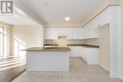 34 Lilac Circle, Haldimand, ON - Indoor Photo Showing Kitchen With Double Sink