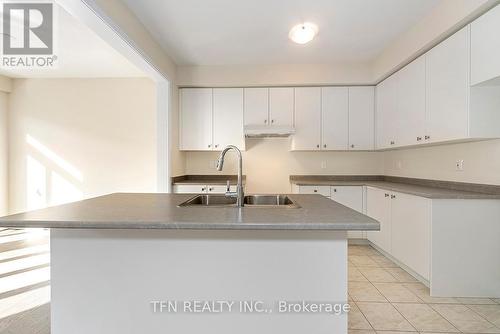 34 Lilac Circle, Haldimand, ON - Indoor Photo Showing Kitchen With Double Sink