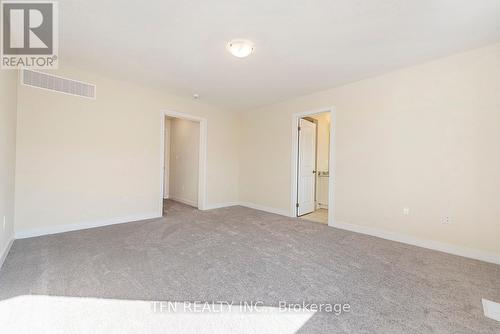 34 Lilac Circle, Haldimand, ON - Indoor Photo Showing Other Room