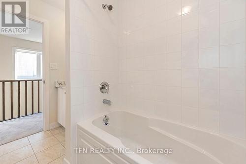 34 Lilac Circle, Haldimand, ON - Indoor Photo Showing Bathroom