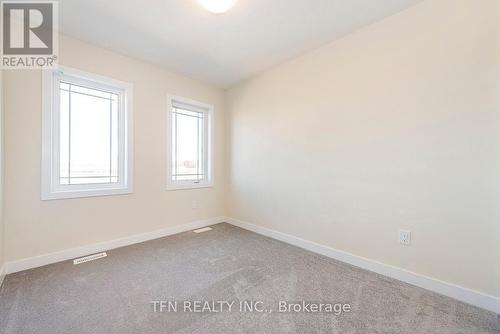 34 Lilac Circle, Haldimand, ON - Indoor Photo Showing Other Room